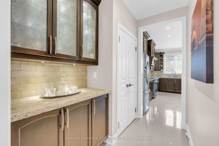 Photo 19 at 12 Orangeblossom Trail, Credit Valley, Brampton