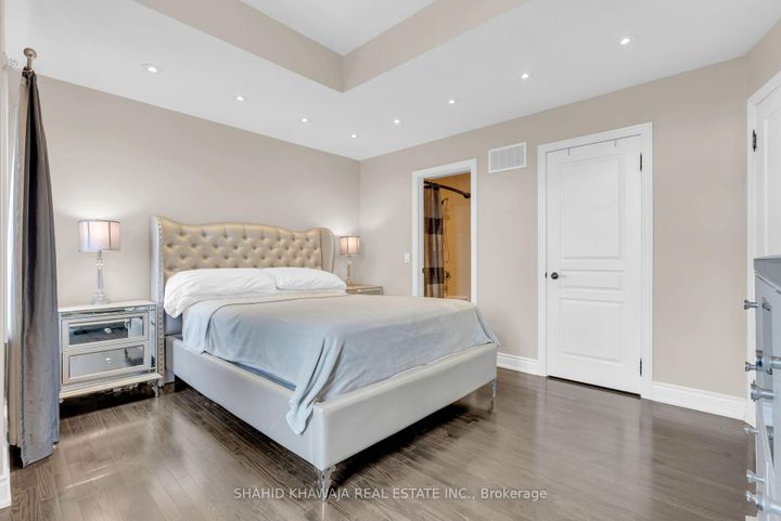 Photo 32 at 12 Orangeblossom Trail, Credit Valley, Brampton