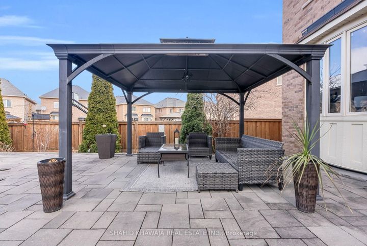 Photo 37 at 12 Orangeblossom Trail, Credit Valley, Brampton