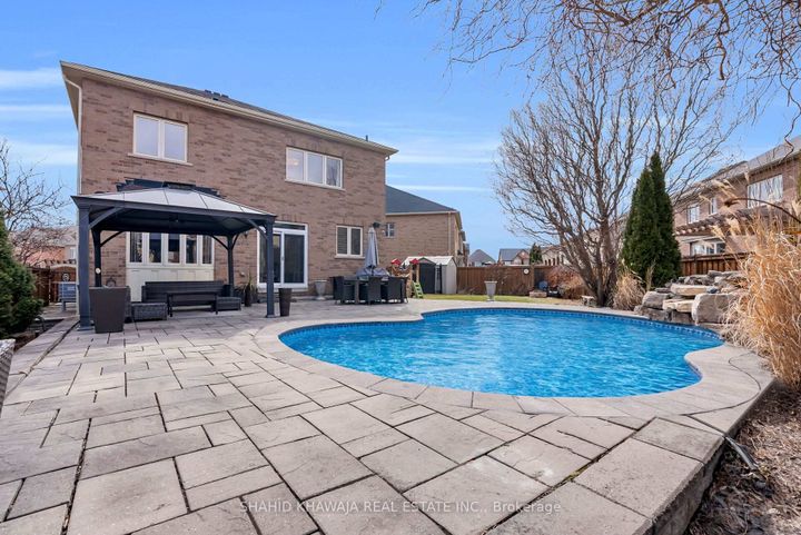 Photo 39 at 12 Orangeblossom Trail, Credit Valley, Brampton