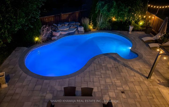 Photo 40 at 12 Orangeblossom Trail, Credit Valley, Brampton