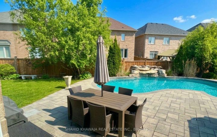 Photo 41 at 12 Orangeblossom Trail, Credit Valley, Brampton