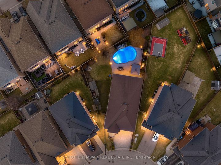 Photo 44 at 12 Orangeblossom Trail, Credit Valley, Brampton