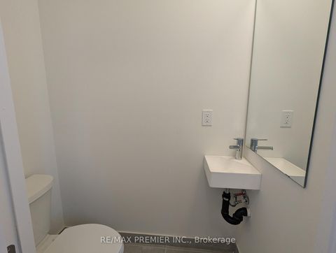 Photo 2 at 513 - 9 Steckley House Lane, Rural Richmond Hill, Richmond Hill