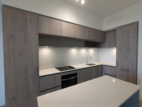 Photo 4 at 513 - 9 Steckley House Lane, Rural Richmond Hill, Richmond Hill