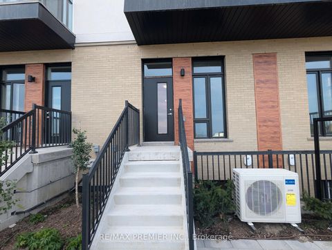 Photo 17 at 513 - 9 Steckley House Lane, Rural Richmond Hill, Richmond Hill