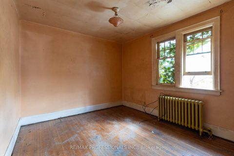 Photo 14 at 60 Dennis Avenue, Mount Dennis, Toronto