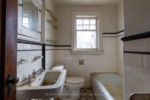 Photo 16 at 60 Dennis Avenue, Mount Dennis, Toronto