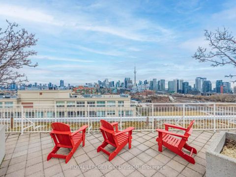 Photo 18 at 305 - 18 Stafford Street, Niagara, Toronto