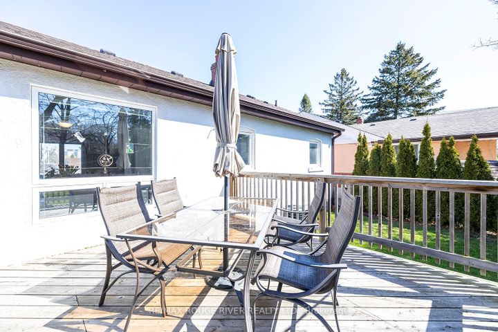 Photo 9 at 9 Granard Boulevard, Cliffcrest, Toronto