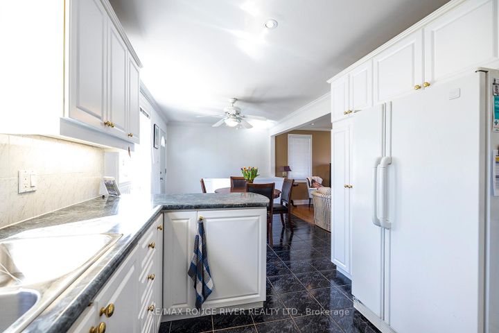 Photo 23 at 9 Granard Boulevard, Cliffcrest, Toronto