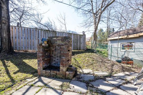 Photo 6 at 9 Granard Boulevard, Cliffcrest, Toronto