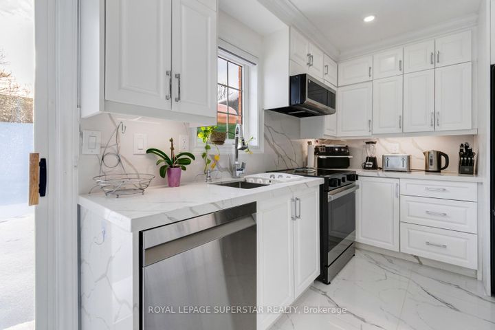 Photo 14 at 131 Checkerberry Crescent, Wellington, Brampton