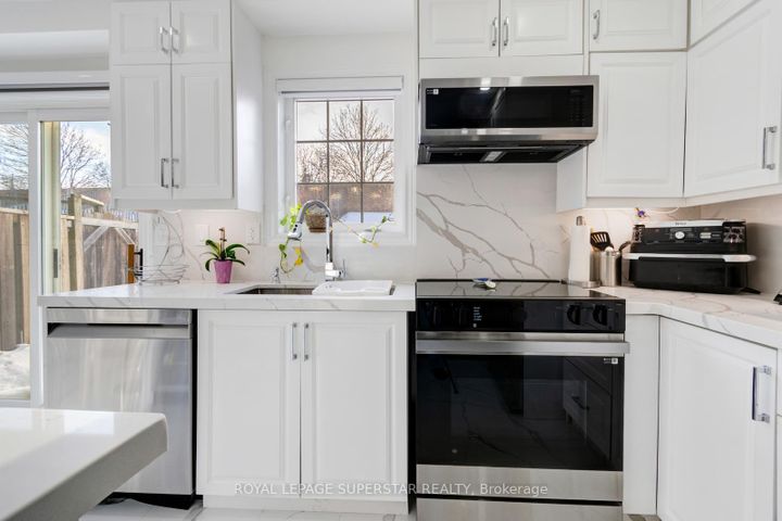 Photo 15 at 131 Checkerberry Crescent, Wellington, Brampton