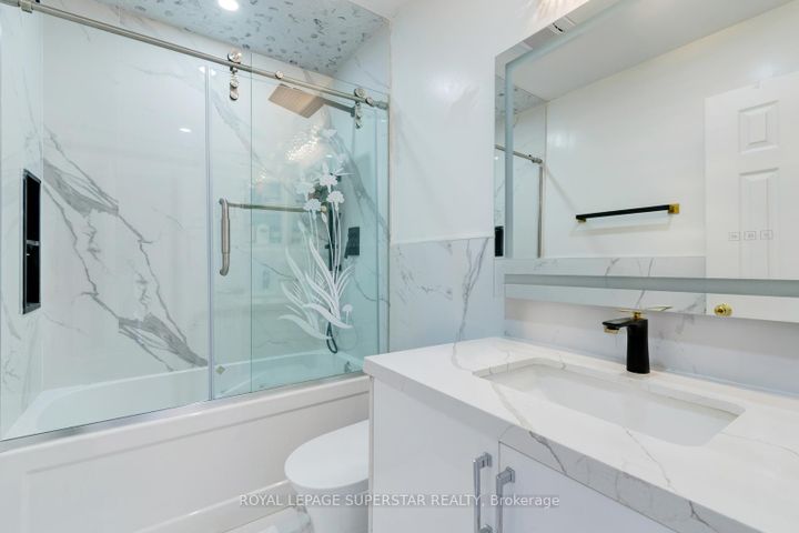 Photo 34 at 131 Checkerberry Crescent, Wellington, Brampton