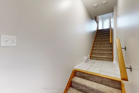 Photo 5 at 2532 Bromus Path, Windfields, Oshawa