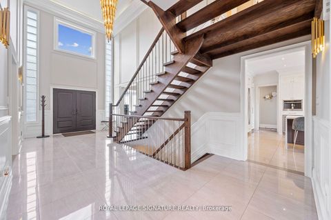 Photo 5 at 75 Rachelle Court, Kleinburg, Vaughan