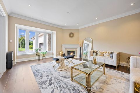 Photo 7 at 75 Rachelle Court, Kleinburg, Vaughan