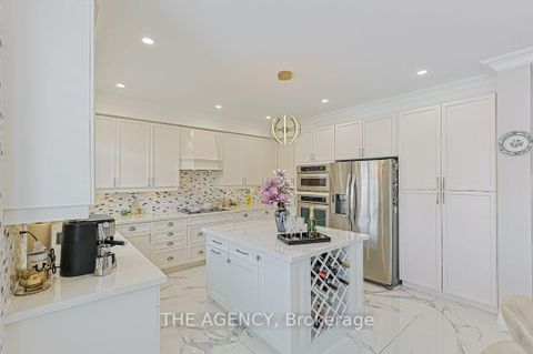 Photo 15 at 48 Tonner Crescent, Bayview Northeast, Aurora