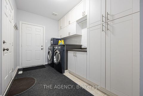 Photo 21 at 48 Tonner Crescent, Bayview Northeast, Aurora