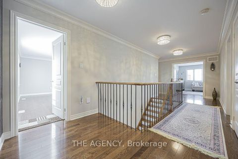 Photo 24 at 48 Tonner Crescent, Bayview Northeast, Aurora