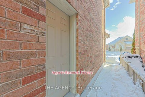 Photo 37 at 48 Tonner Crescent, Bayview Northeast, Aurora