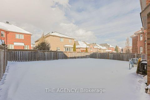 Photo 40 at 48 Tonner Crescent, Bayview Northeast, Aurora