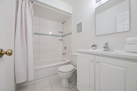 Photo 23 at 136 - 48 Crimson Mill Way, Windfields, Toronto