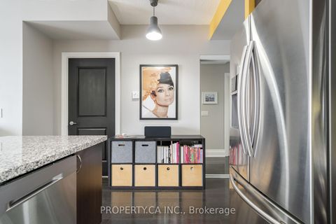 Photo 11 at 309 - 21 Upper Duke Crescent, Unionville, Markham