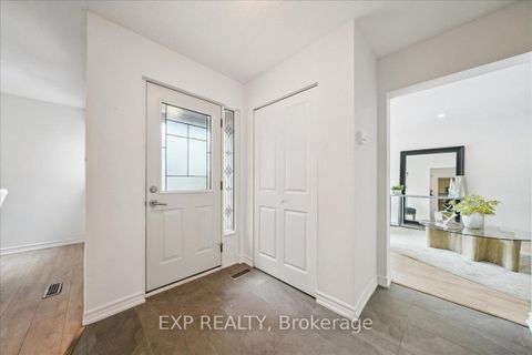 Photo 3 at 10 Laurie Shepway, Don Valley Village, Toronto