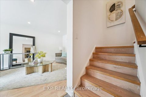 Photo 14 at 10 Laurie Shepway, Don Valley Village, Toronto