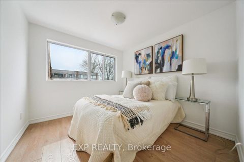 Photo 20 at 10 Laurie Shepway, Don Valley Village, Toronto