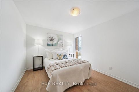 Photo 23 at 10 Laurie Shepway, Don Valley Village, Toronto