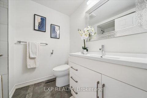 Photo 24 at 10 Laurie Shepway, Don Valley Village, Toronto