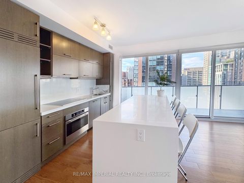 Photo 9 at 1910 - 1080 Bay Street, Bay Street Corridor, Toronto