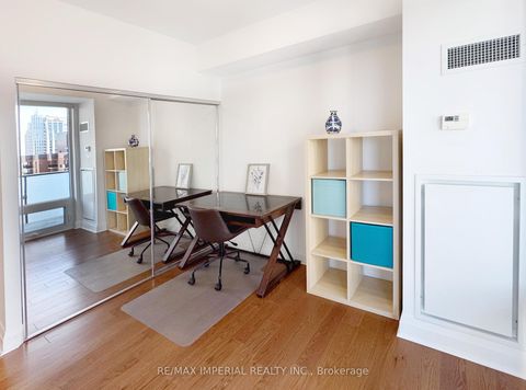 Photo 19 at 1910 - 1080 Bay Street, Bay Street Corridor, Toronto