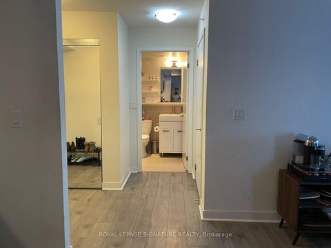 Photo 10 at 414 - 295 Adelaide Street W, Waterfront Communities C1, Toronto