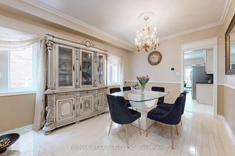 Photo 12 at 338 Mcbride Crescent, Summerhill Estates, Newmarket