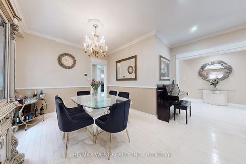 Photo 14 at 338 Mcbride Crescent, Summerhill Estates, Newmarket