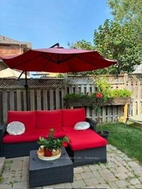 Photo 37 at 338 Mcbride Crescent, Summerhill Estates, Newmarket