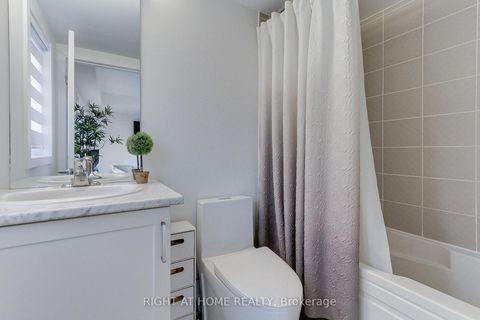 Photo 7 at 14 Pageant Avenue, Vellore Village, Vaughan