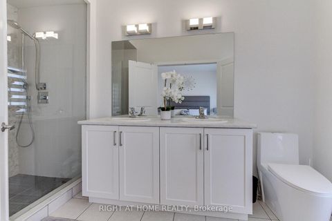 Photo 33 at 14 Pageant Avenue, Vellore Village, Vaughan