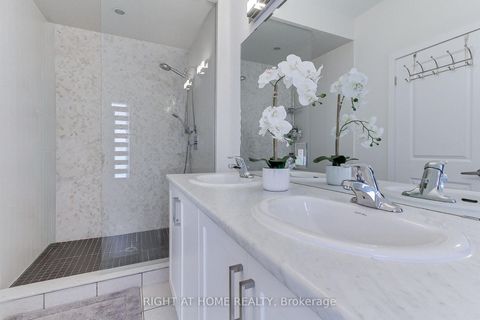 Photo 34 at 14 Pageant Avenue, Vellore Village, Vaughan