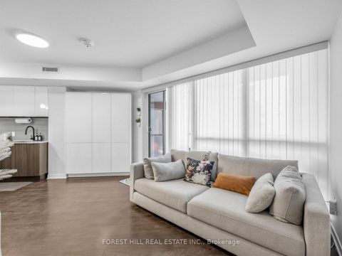 Photo 14 at 438 - 31 Tippett Road, Clanton Park, Toronto