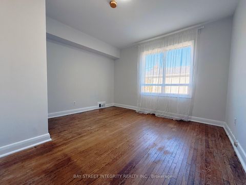 Photo 19 at 143 Munro Boulevard, Windfields, Toronto