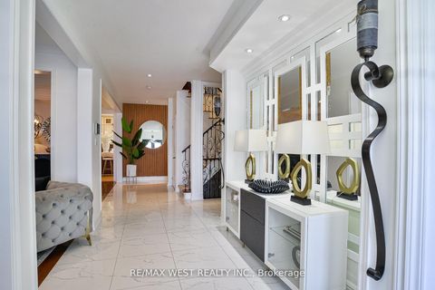 Photo 1 at 134 Sandringham Drive, Shore, Barrie