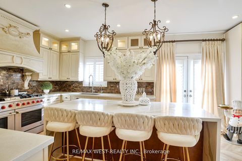 Photo 4 at 134 Sandringham Drive, Shore, Barrie