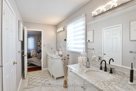 Photo 18 at 134 Sandringham Drive, Shore, Barrie