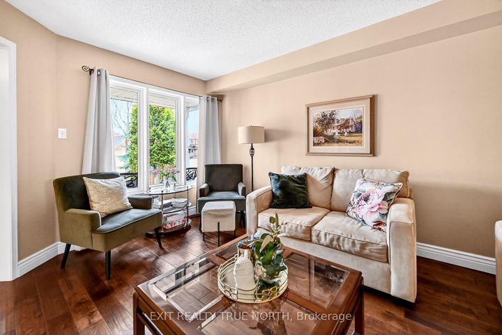 Photo 5 at 17 Chester Crescent, Georgetown, Halton Hills