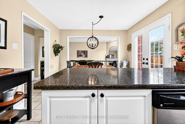 Photo 12 at 17 Chester Crescent, Georgetown, Halton Hills